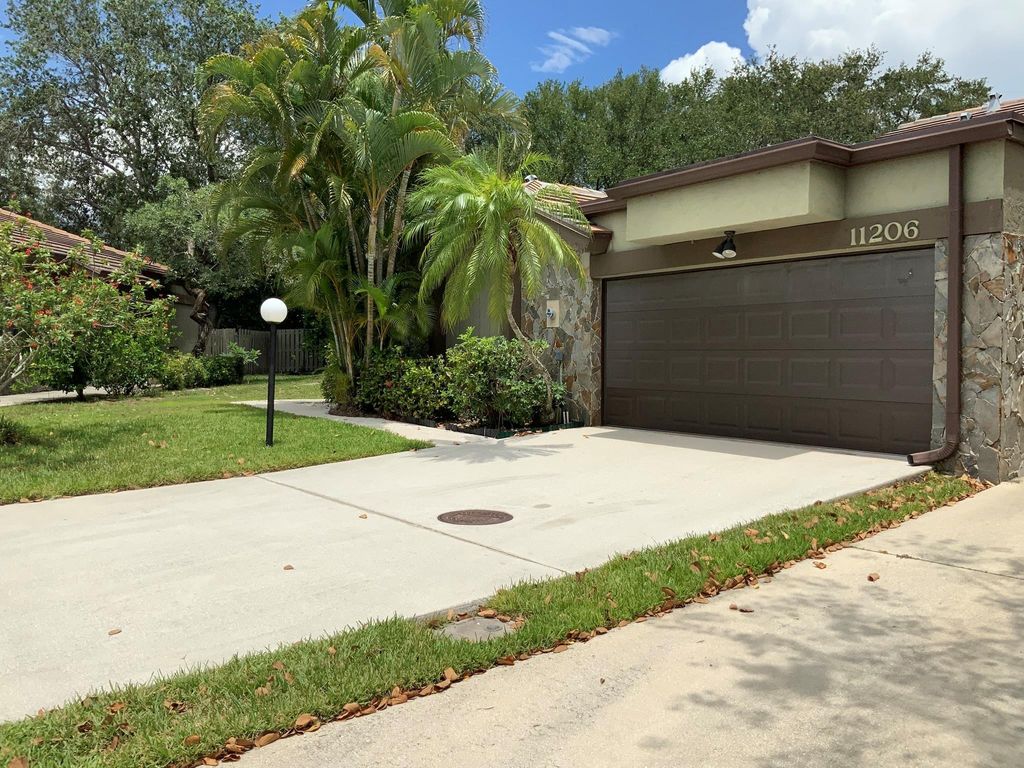 Photo of 11206 Thyme Drive, Palm Beach Gardens, FL 33418 (MLS # F10511567)