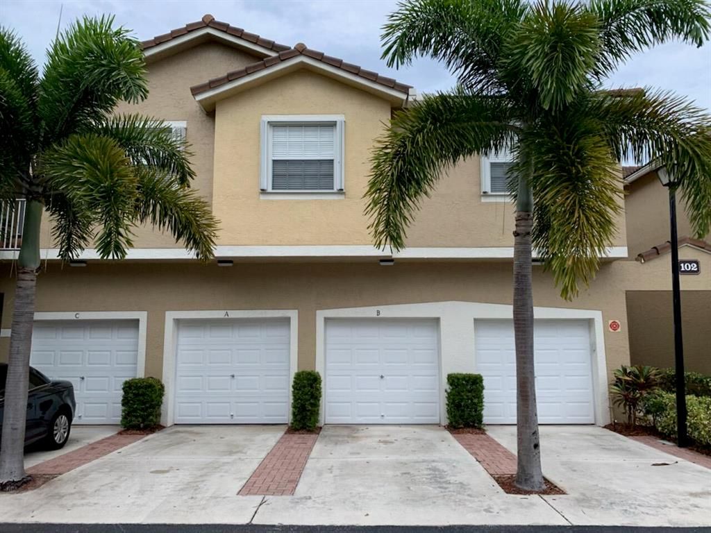 Photo of 102 Lighthouse Circle #A, Jupiter, FL 33469 (MLS # R10831903)