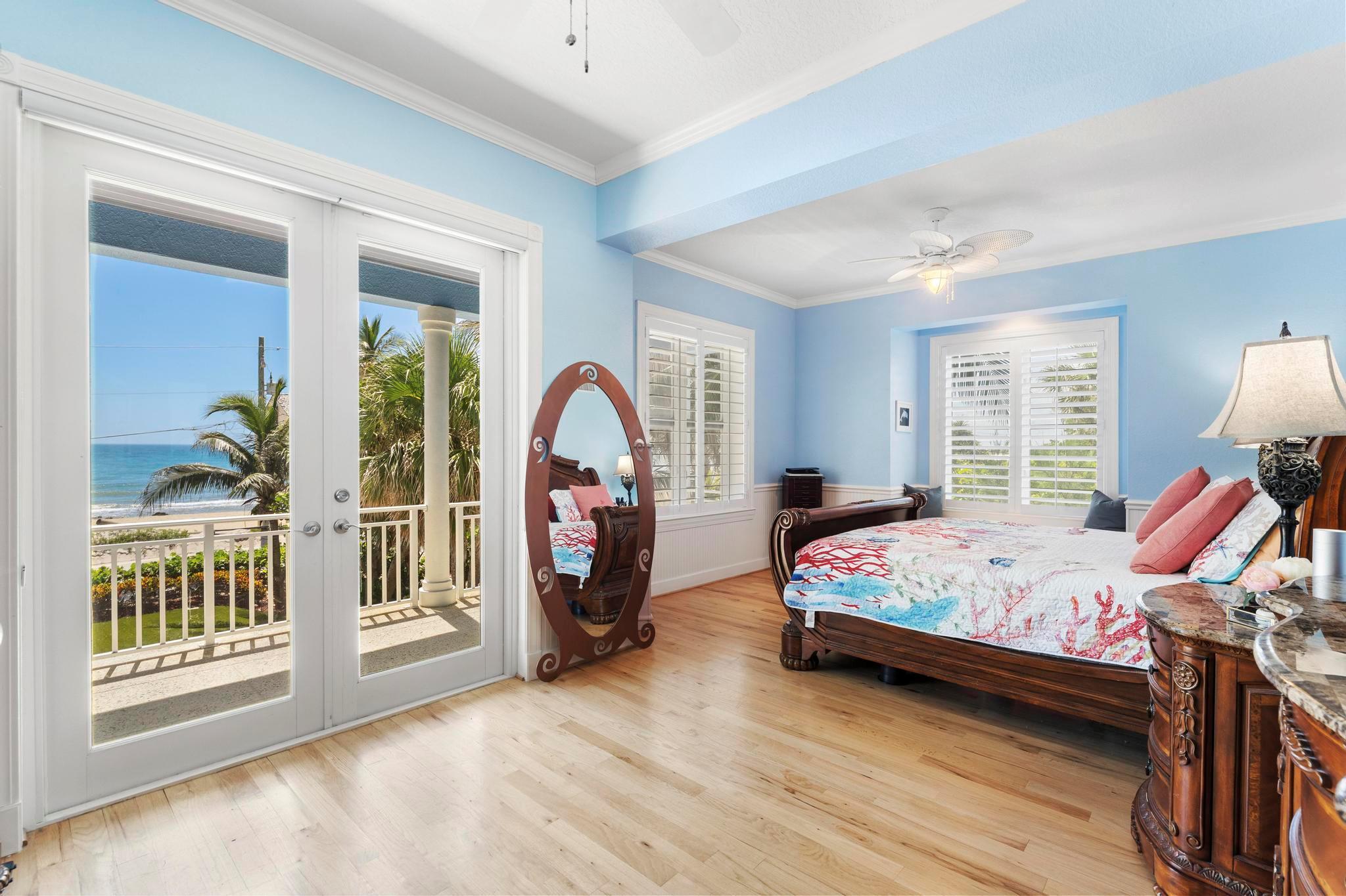 YACHT CLUB BEACH - Residential