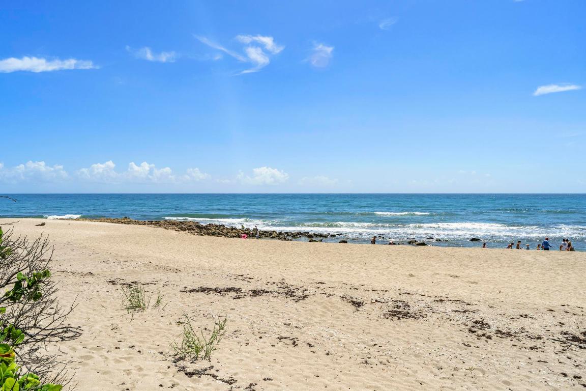 YACHT CLUB BEACH - Residential