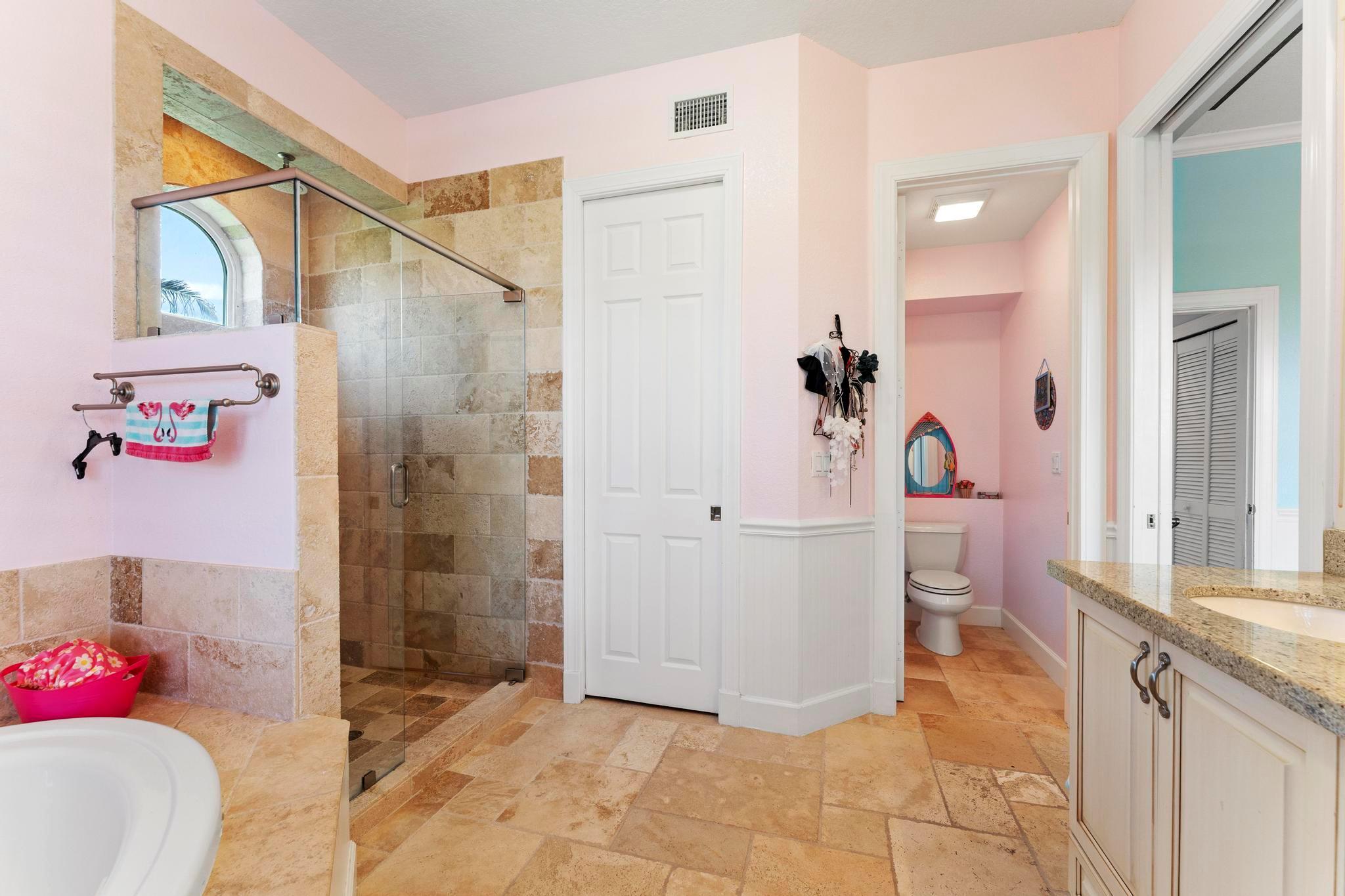 YACHT CLUB BEACH - Residential