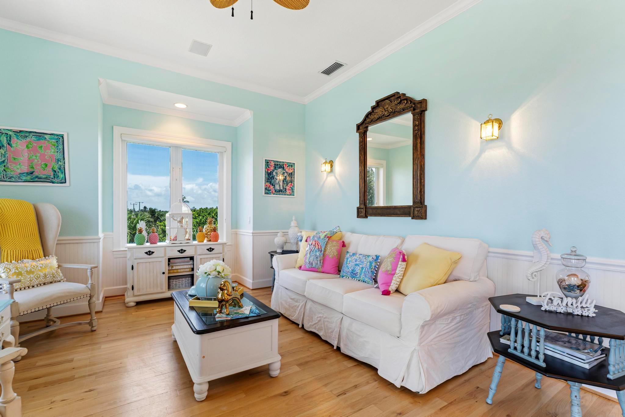 YACHT CLUB BEACH - Residential