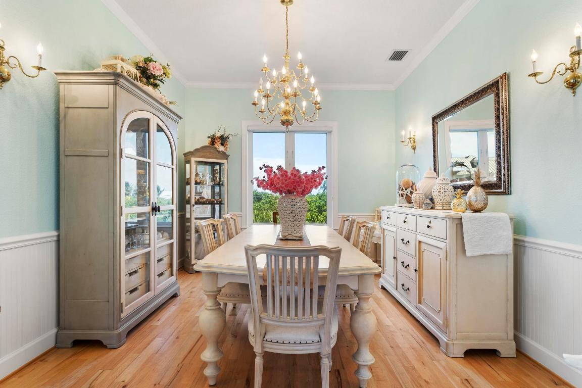 YACHT CLUB BEACH - Residential