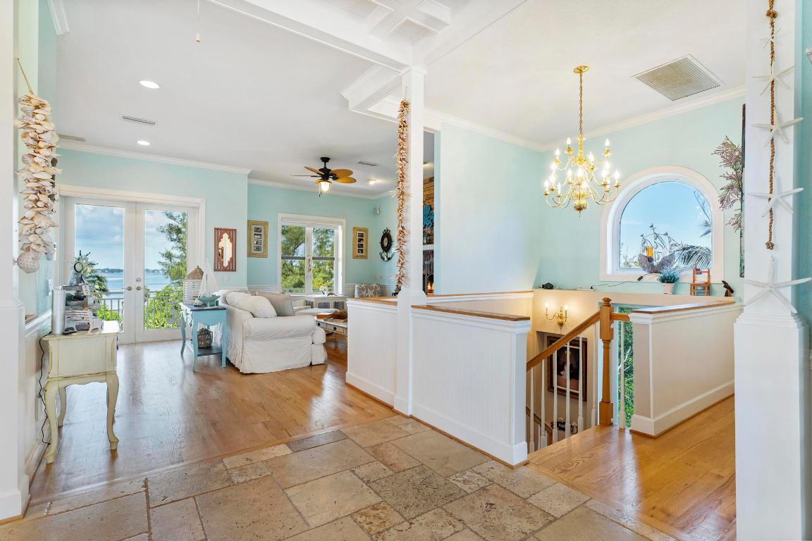 YACHT CLUB BEACH - Residential