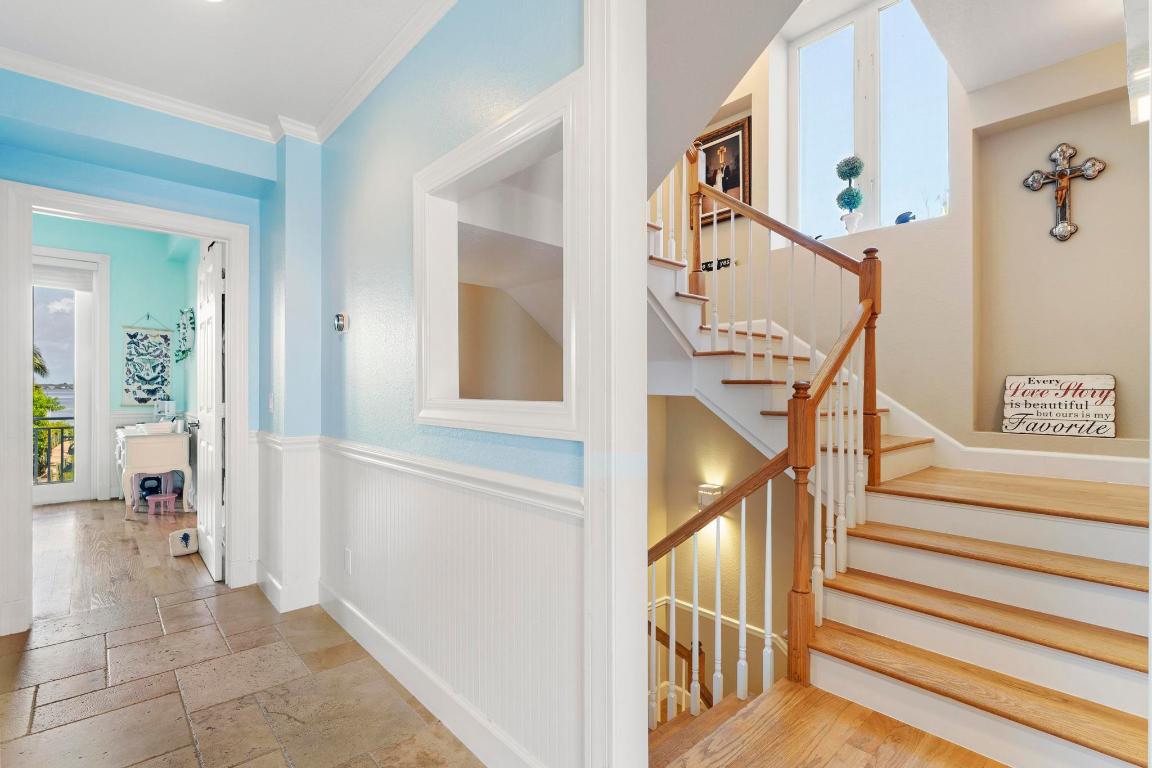 YACHT CLUB BEACH - Residential