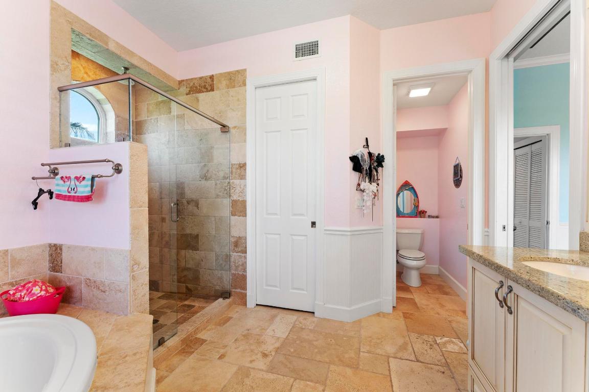 YACHT CLUB BEACH - Residential