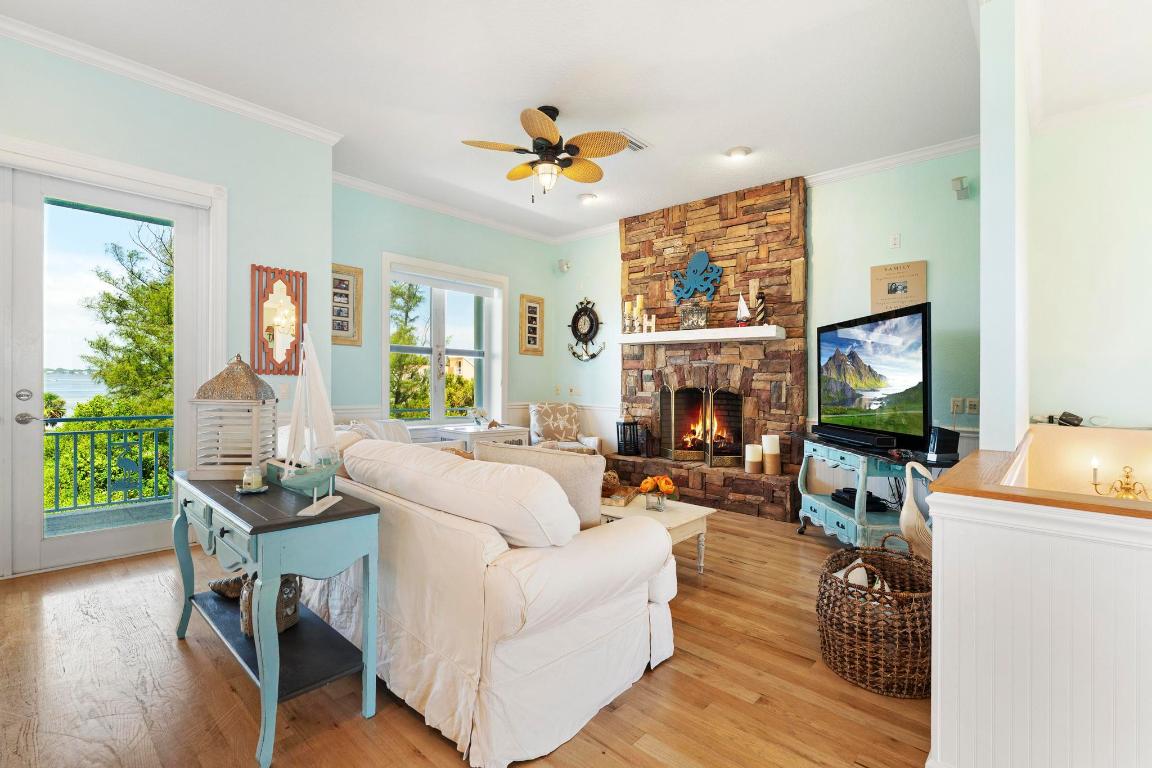 YACHT CLUB BEACH - Residential