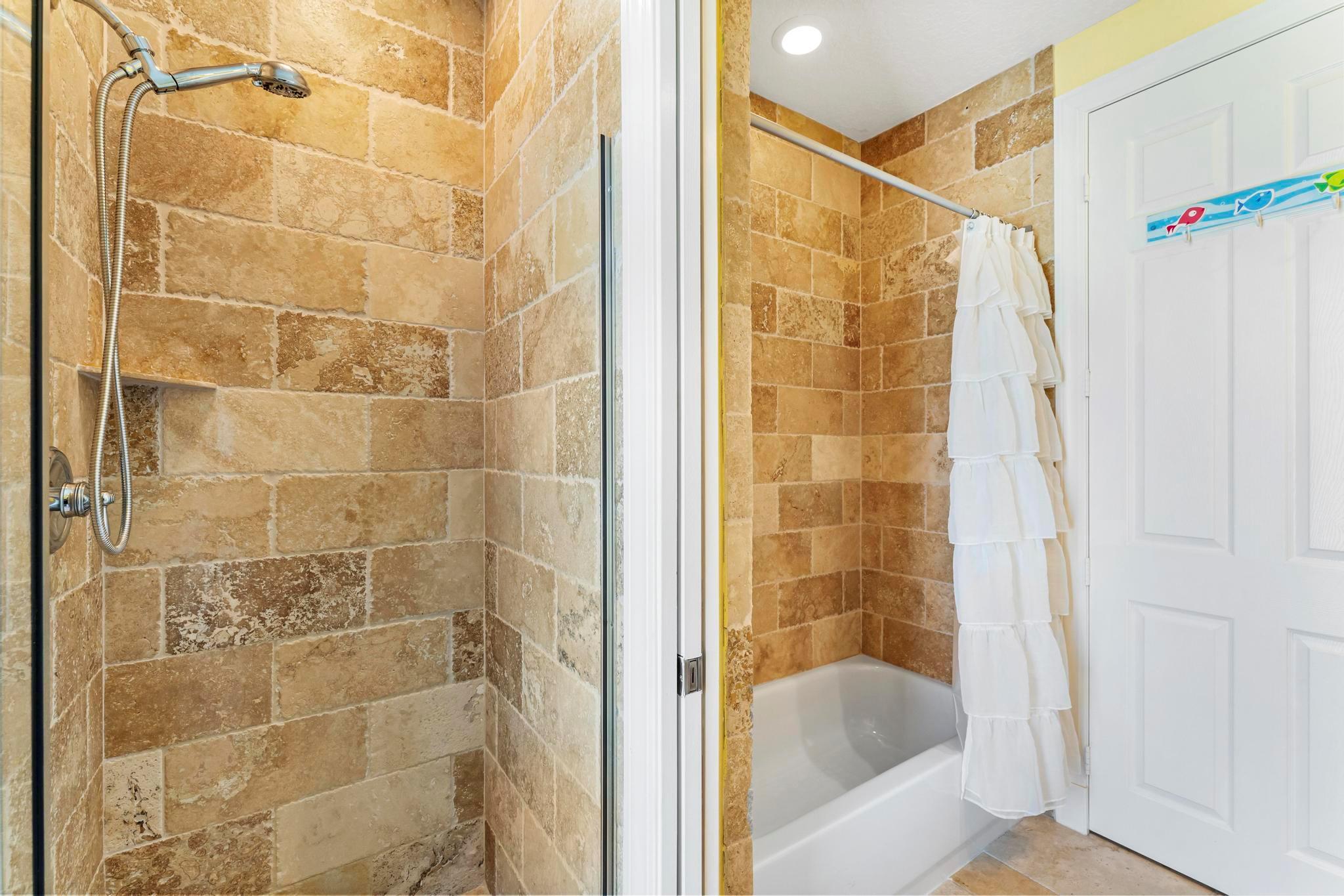 YACHT CLUB BEACH - Residential