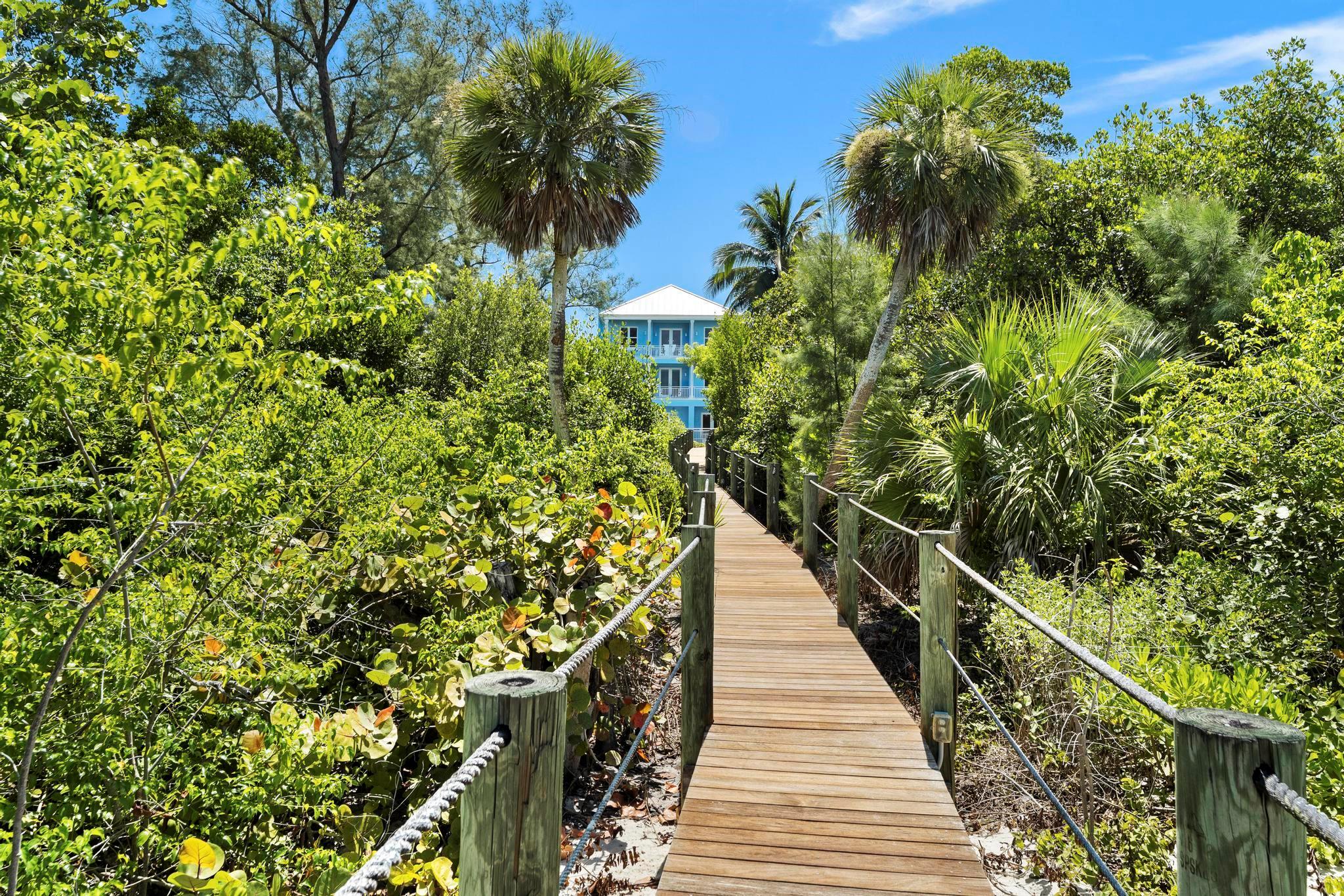 YACHT CLUB BEACH - Residential