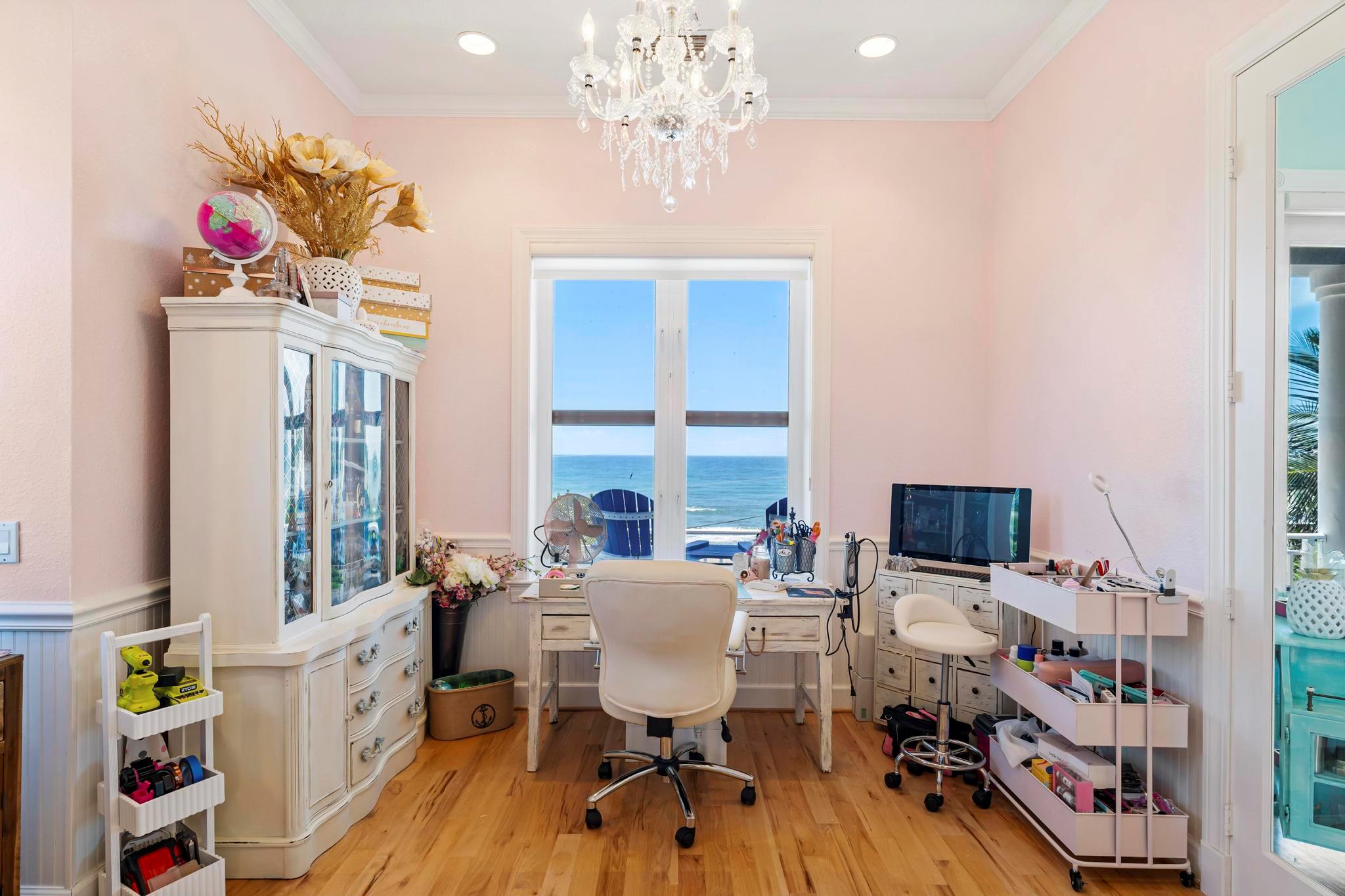 YACHT CLUB BEACH - Residential