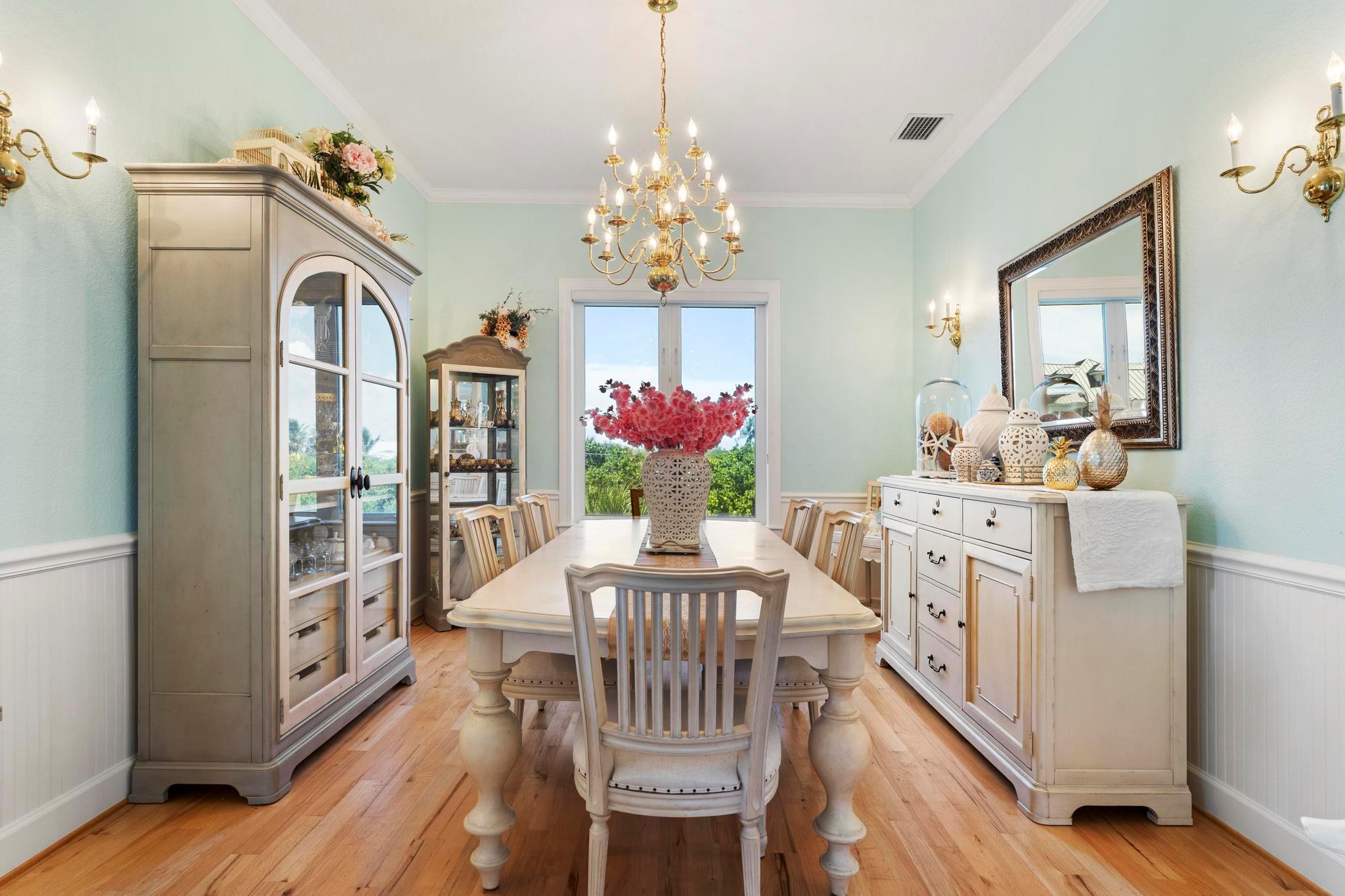 YACHT CLUB BEACH - Residential