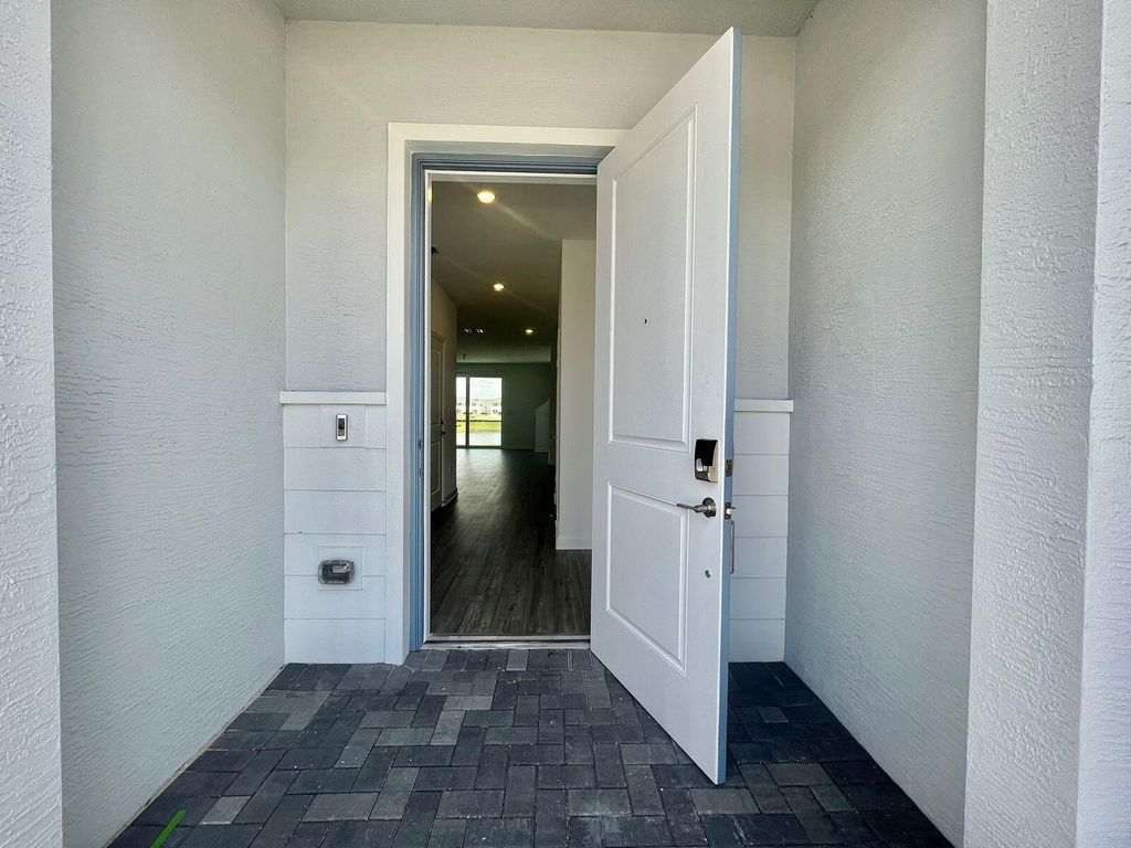 Photo of 675 SE Lake Falls Street, Port Saint Lucie, FL 34984 (MLS # R11096251)