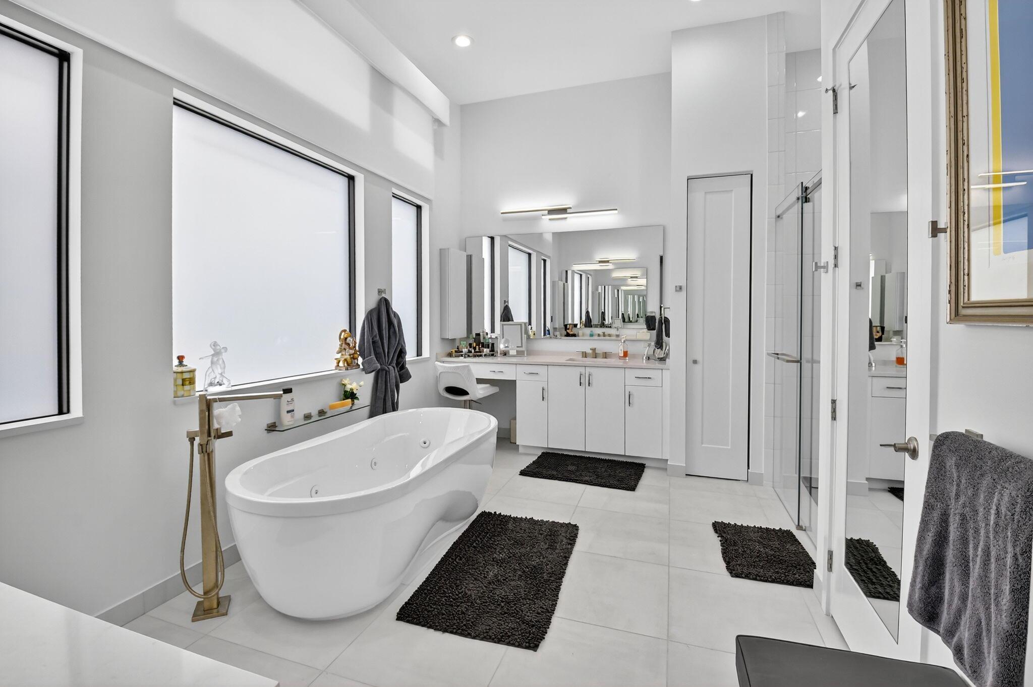 Lotus Palm - Residential Lease