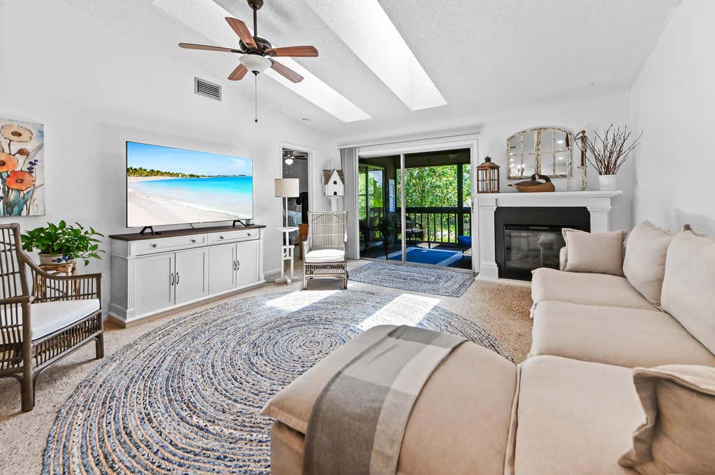 Photo of 8259 SE Croft Circle #L-7, Hobe Sound, FL 33455 (MLS # B26055633)