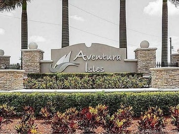 894 NE 191ST Street Miami FL 33179