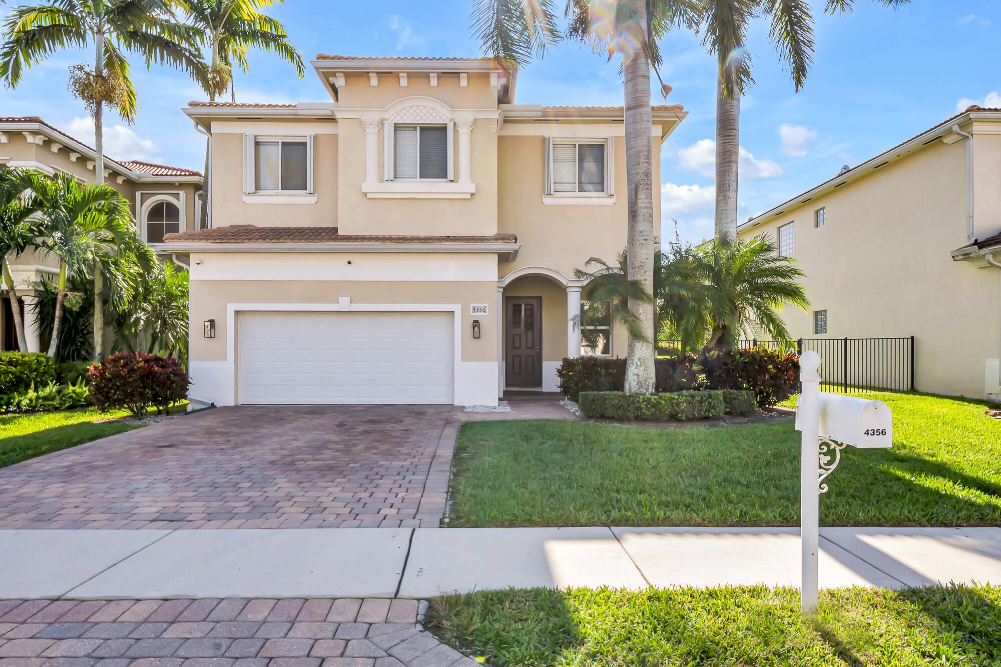 4356 Star Ruby Boulevard