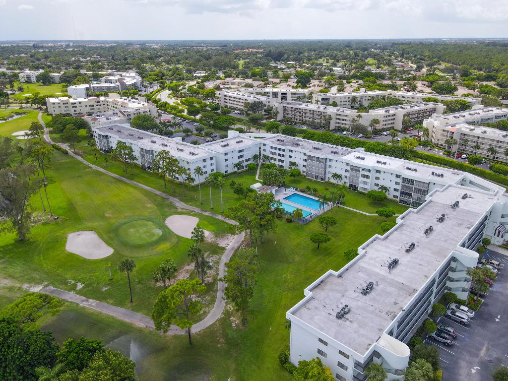 HAMLET AT POINCIANA CONDO - Residential