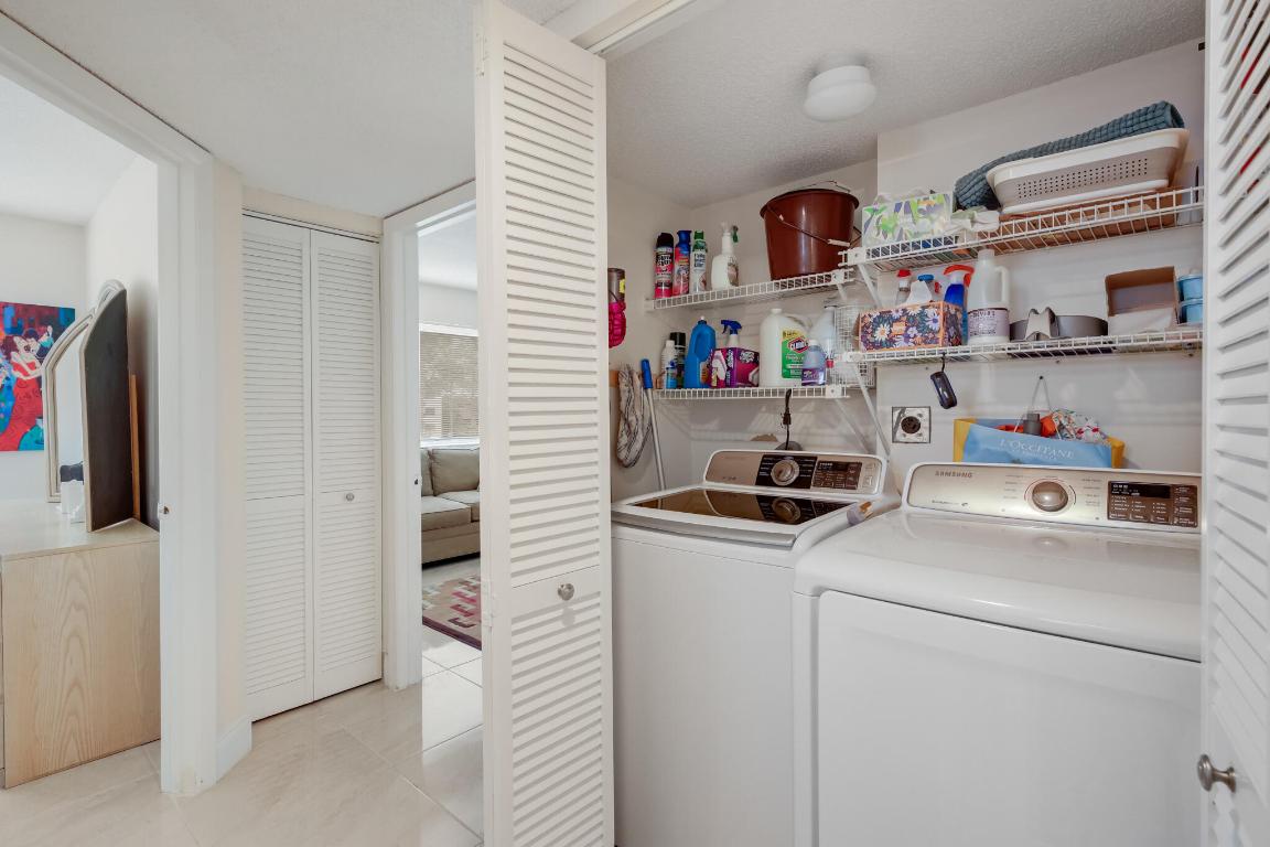 HAMLET AT POINCIANA CONDO - Residential