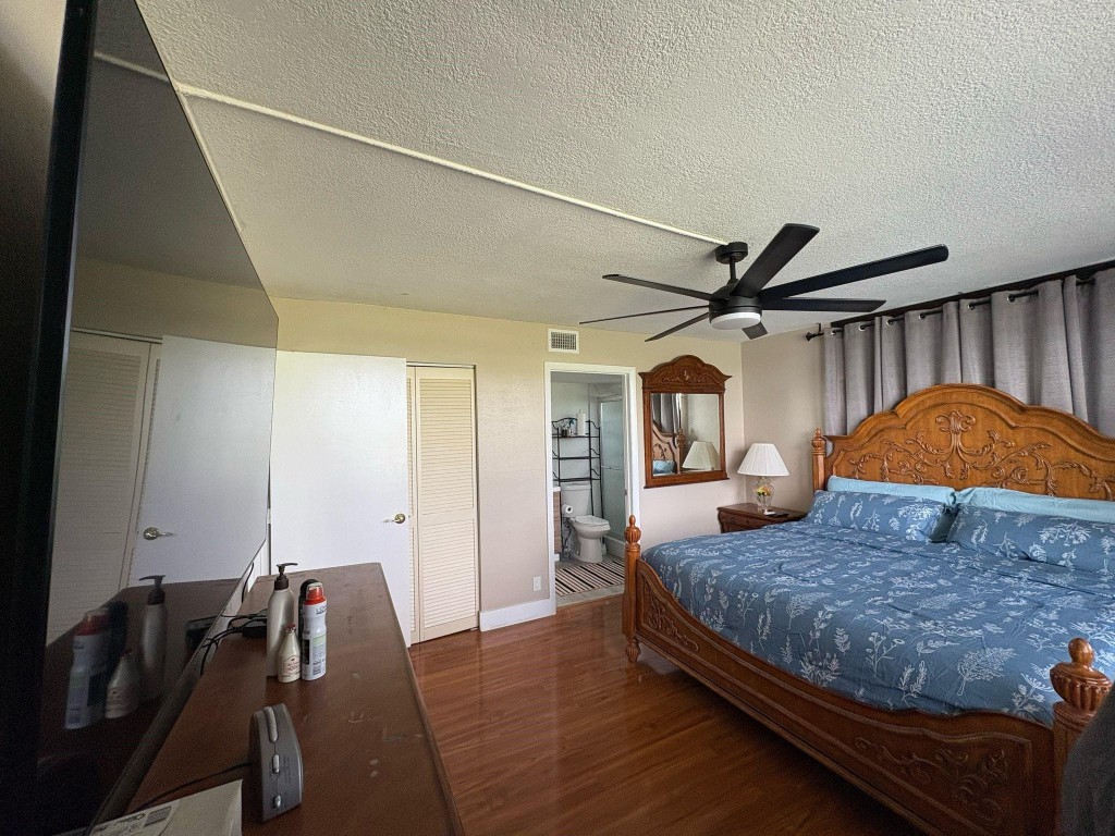 PALM SPRINGS 2 - Residential