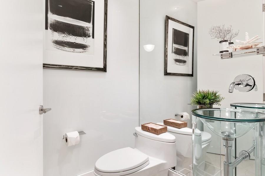 ONE WATERMARK PLACE - Residential