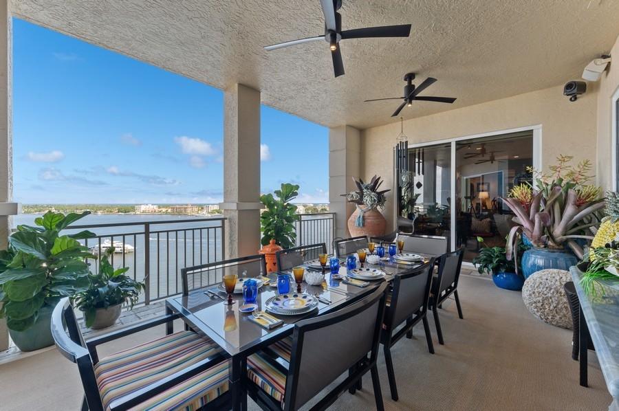 ONE WATERMARK PLACE - Residential