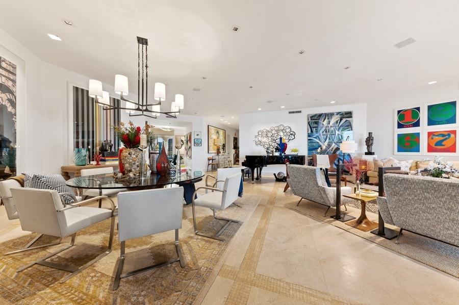 ONE WATERMARK PLACE - Residential