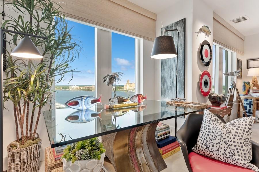 ONE WATERMARK PLACE - Residential