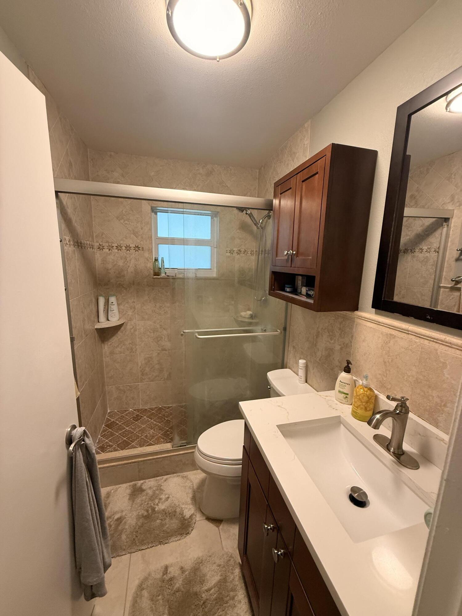 LEE ESTATES 4 - Residential Lease