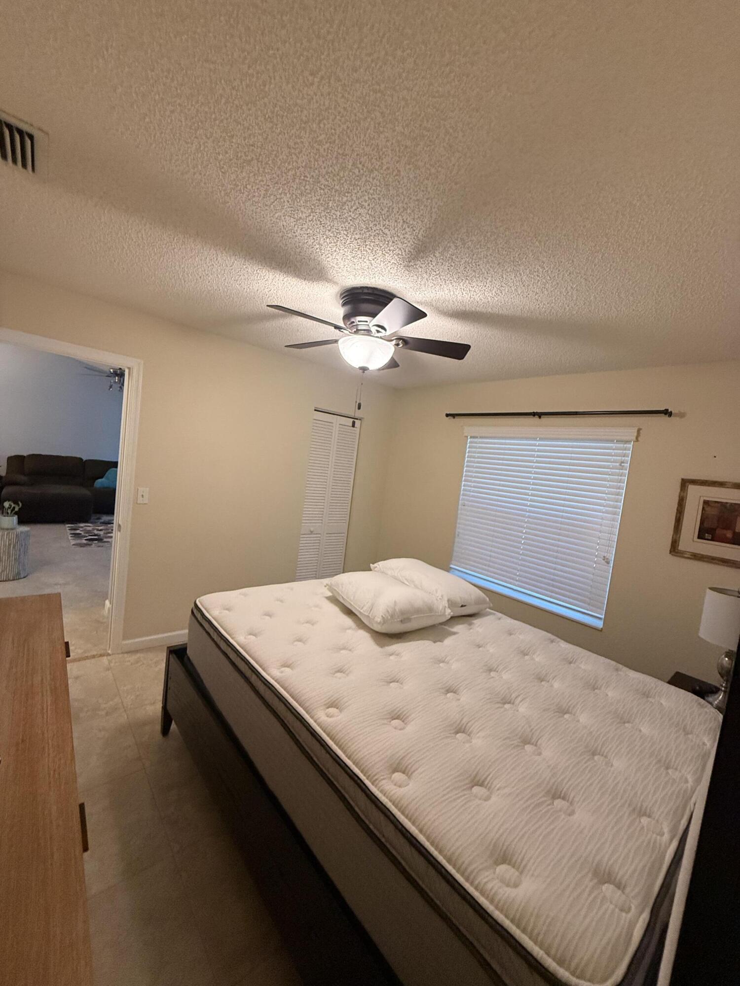 LEE ESTATES 4 - Residential Lease
