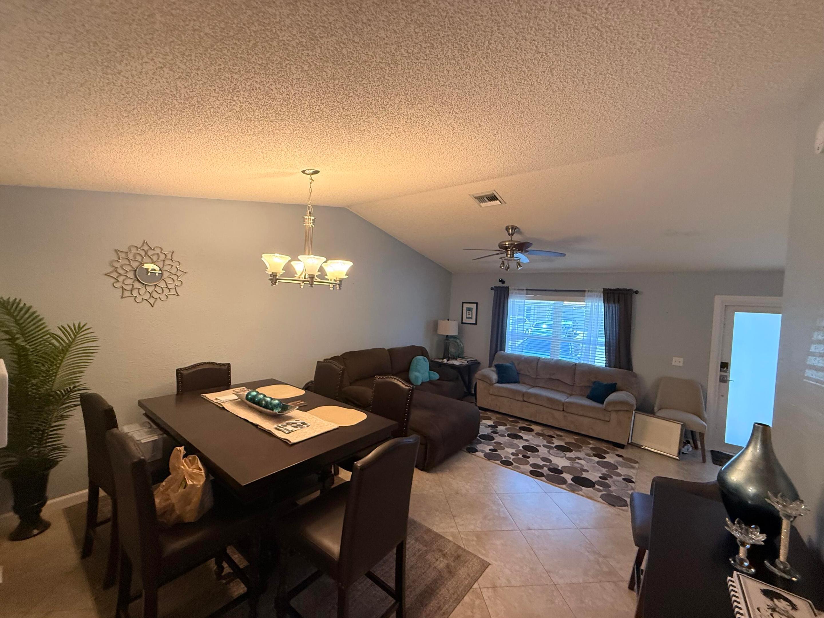 LEE ESTATES 4 - Residential Lease