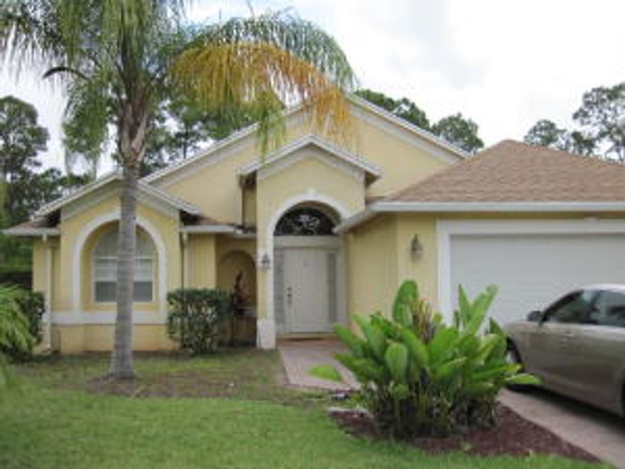 SHORT SALE!!! GREAT HOME WITH VAULTED CEILINGS, SPACIOUS KITCHEN, GRANITE COUNTER TOPS. SPLIT OPEN FLOOR PLAN. GREAT GROWING COMMUNITY. TENANT LEASE WILL EXPIRE OCTOBER 2016. SHOWING M-F 5:00 - 8:00pm SAT 2:00 - 4:00
SHORT SALE Offer & Commission subject to 3rd party approval. Comm reductions split 50/50.