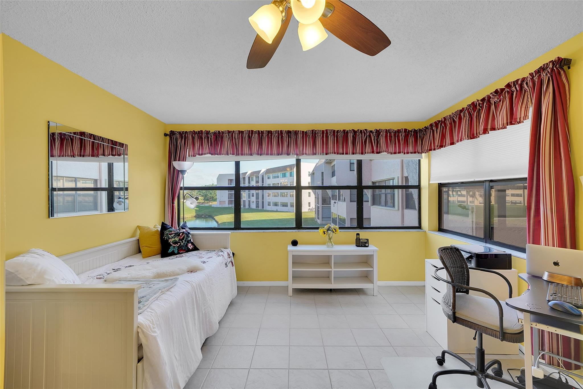 Sunrise Lakes Phase IV - Residential