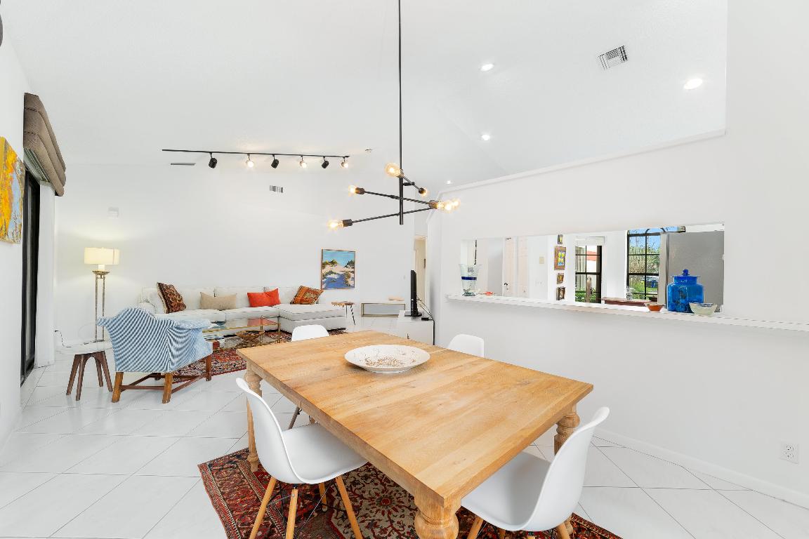 LEXINGTON CLUB 3 - Residential