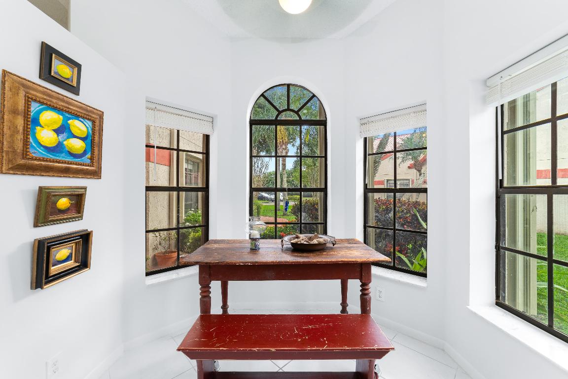 LEXINGTON CLUB 3 - Residential