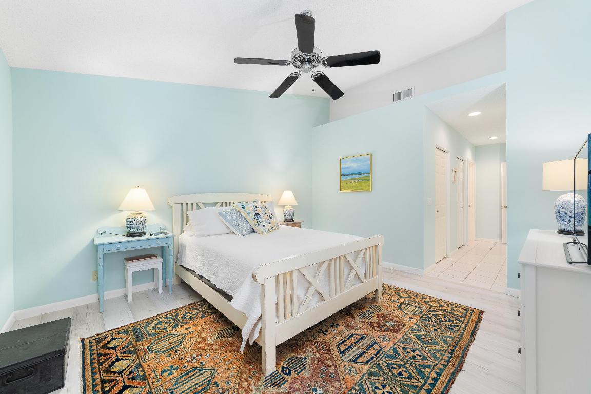 LEXINGTON CLUB 3 - Residential