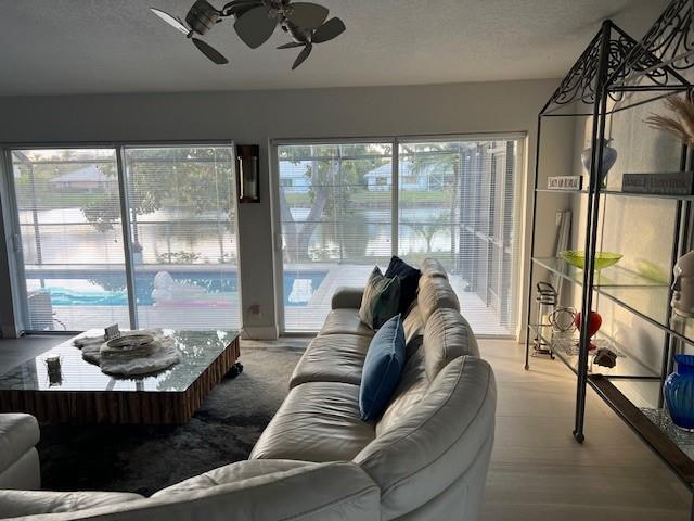 DEER CREEK - Residential