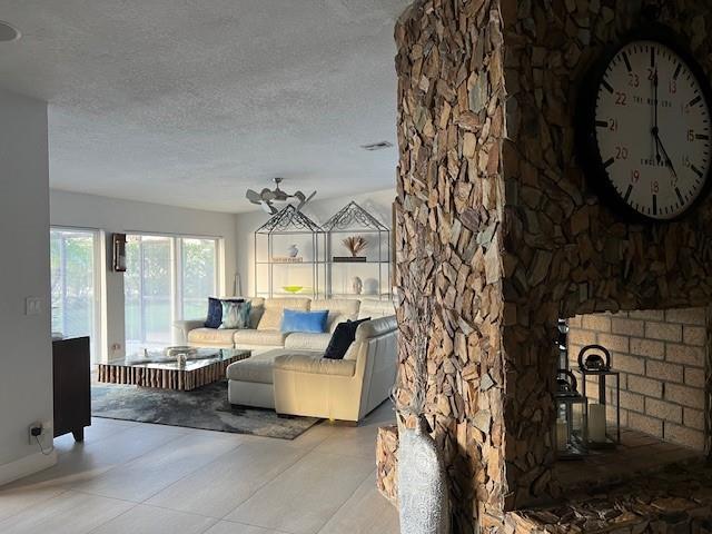 DEER CREEK - Residential