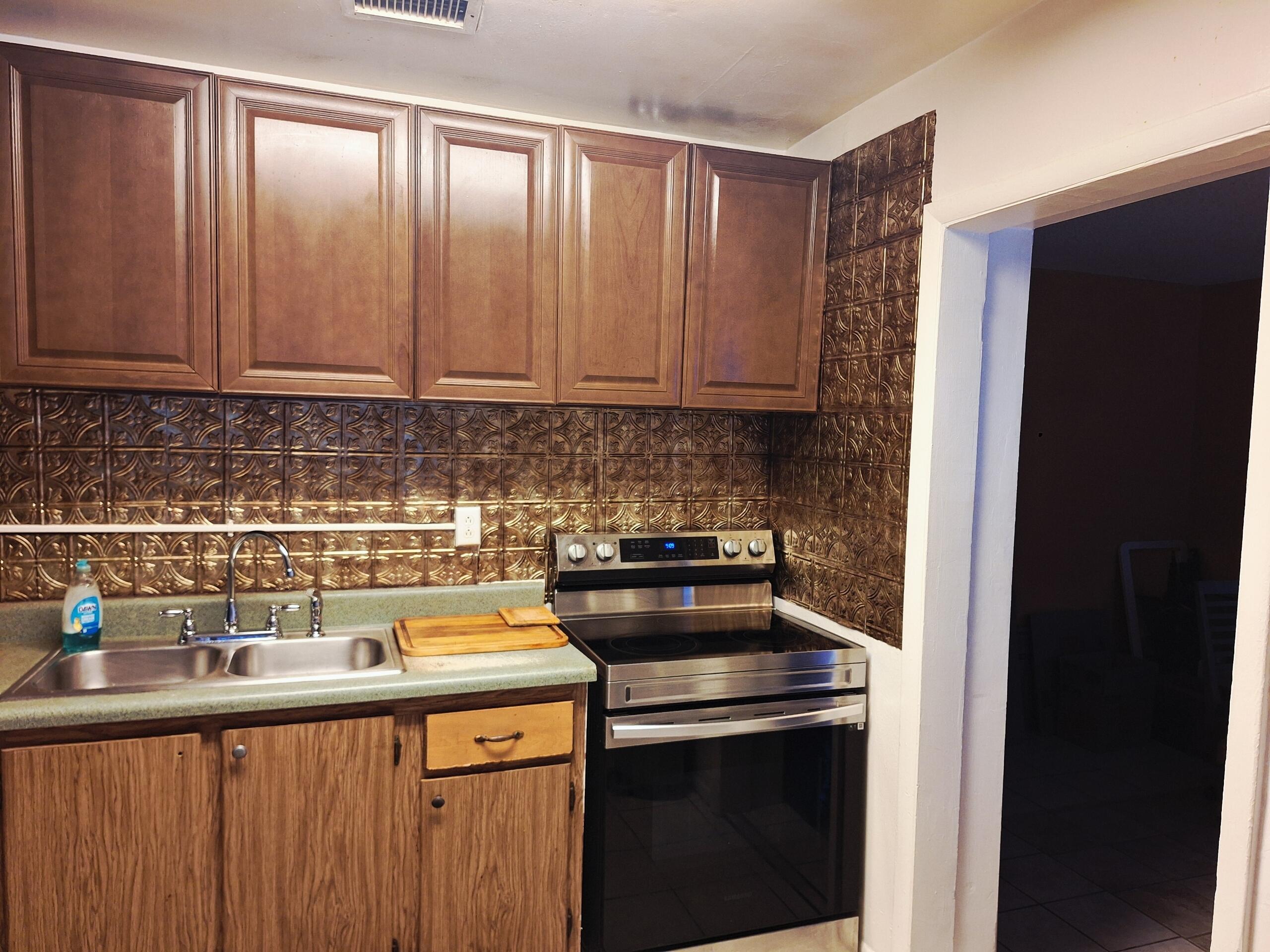 Lincoln Park First Add - Residential