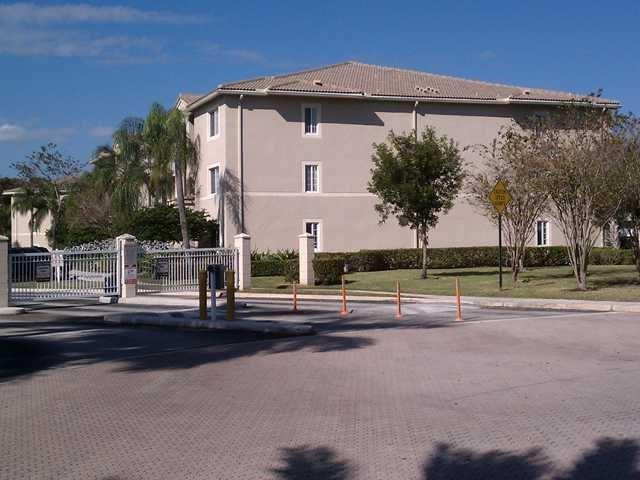 Evergreen Lakes Condo - Residential Lease