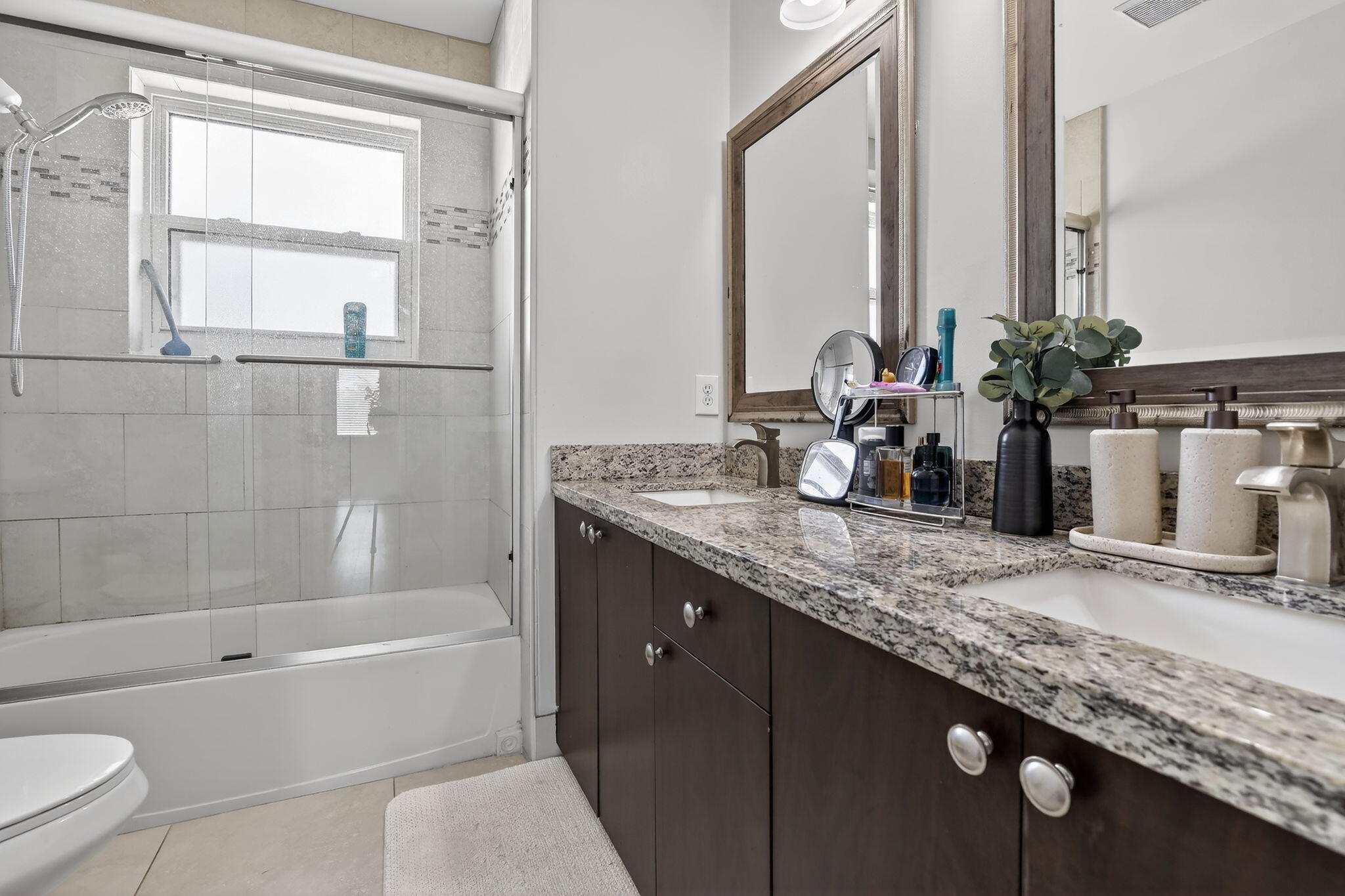 ENCANTADA - Residential