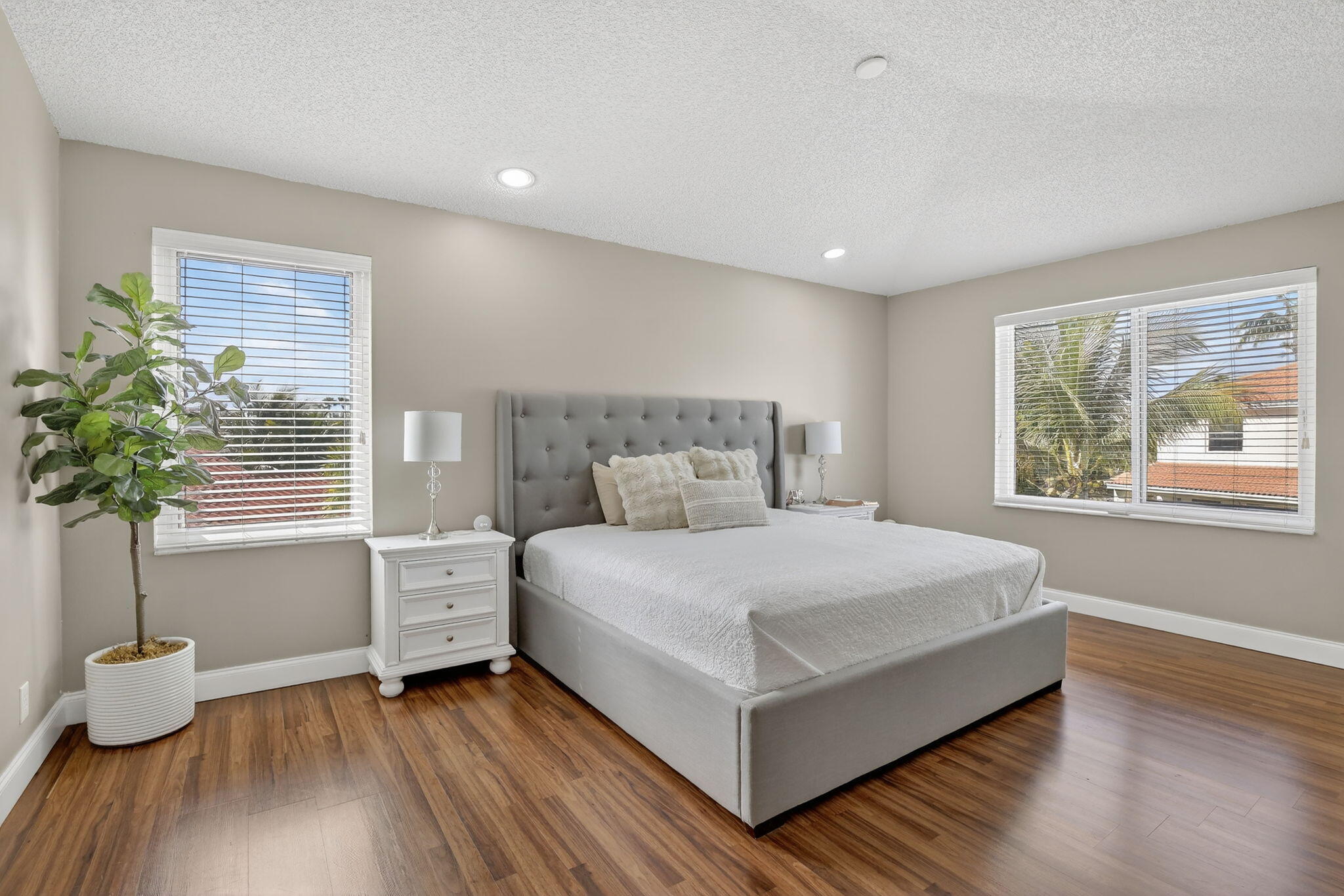 ENCANTADA - Residential