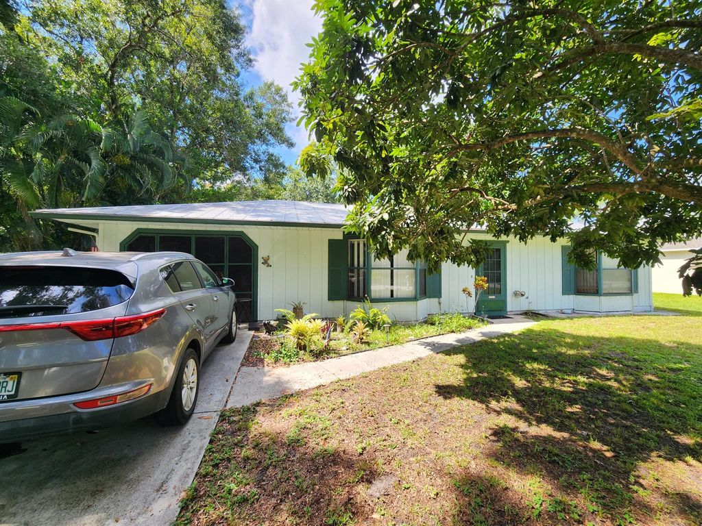 Photo of 7601 San Carlos Drive, Fort Pierce, FL 34951 (MLS # R11127523)