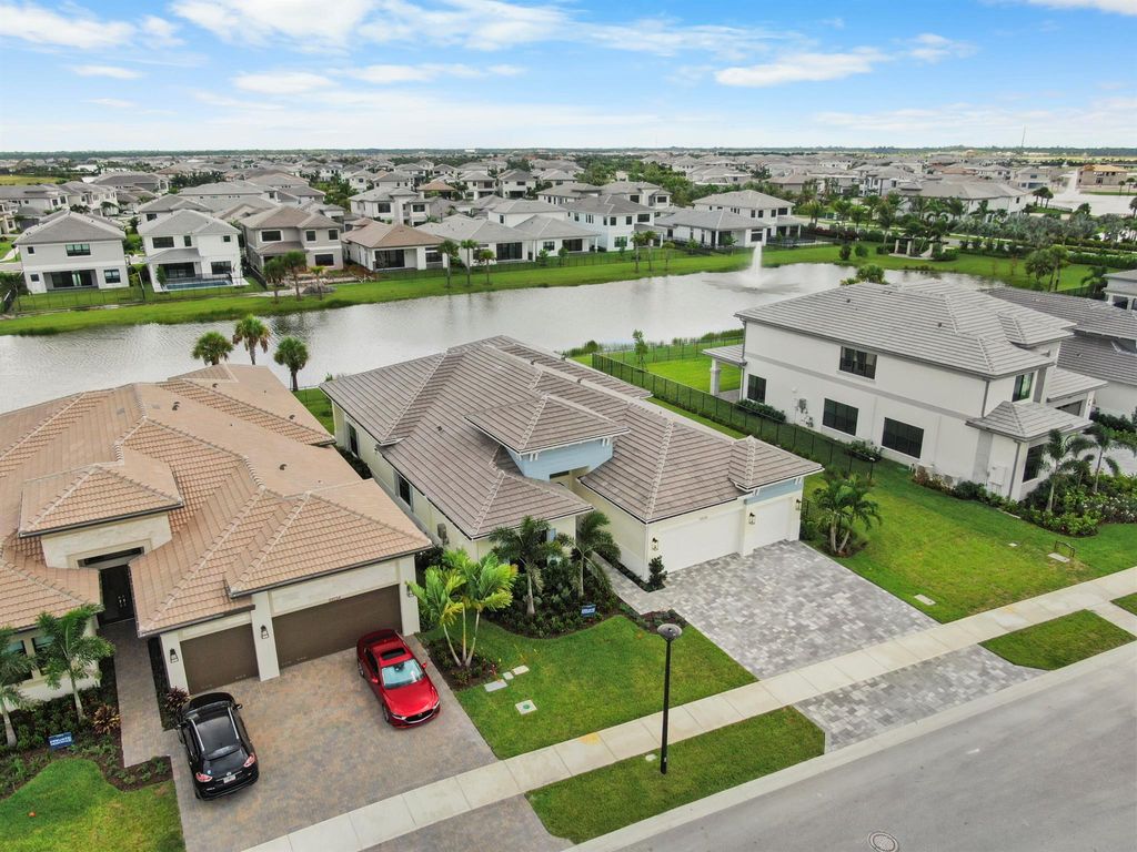 Photo of 10030 Skyloft Street, Palm Beach Gardens, FL 33412 (MLS # R11123871)