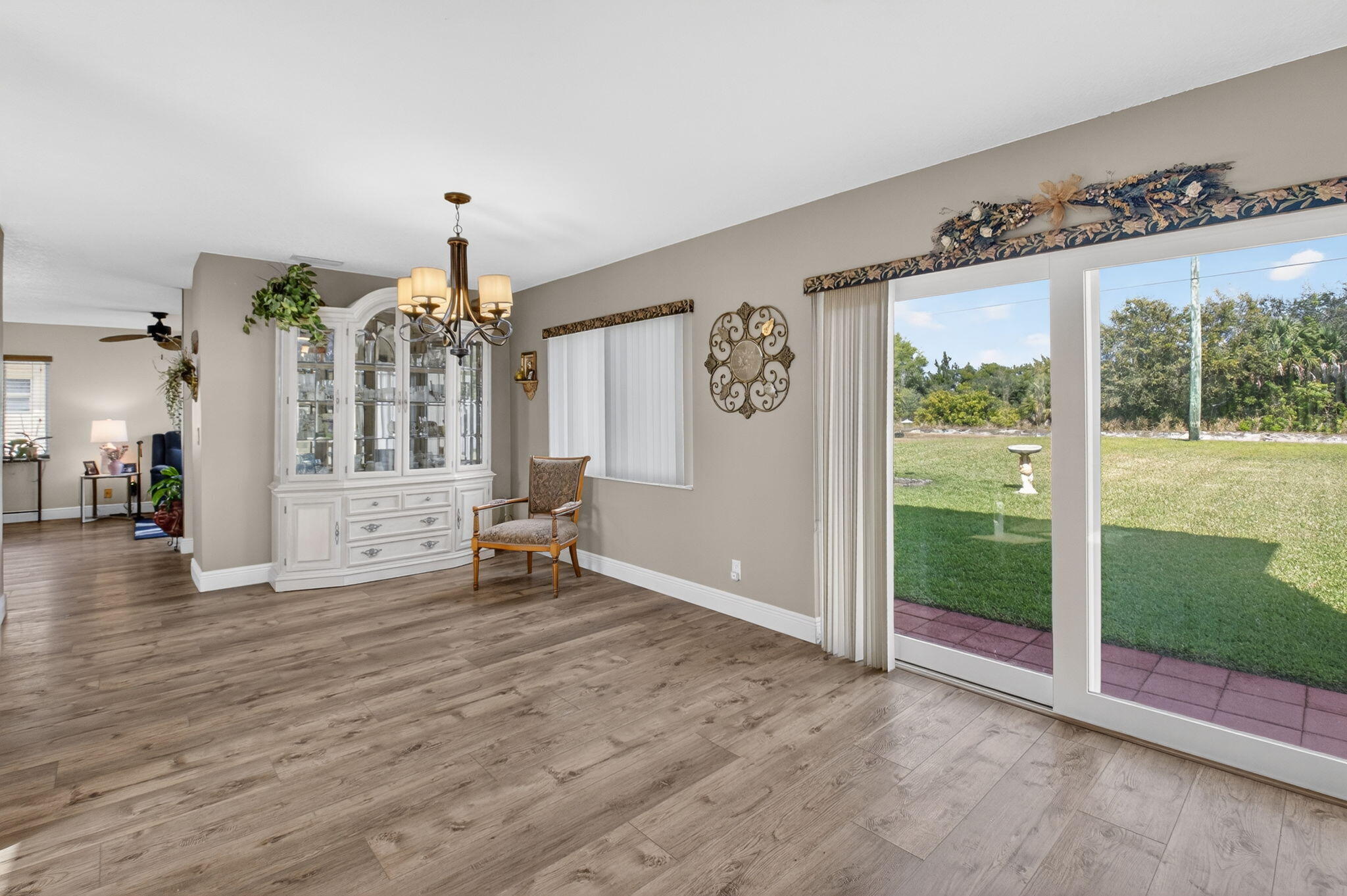 WINDCHIME LAKES - Residential