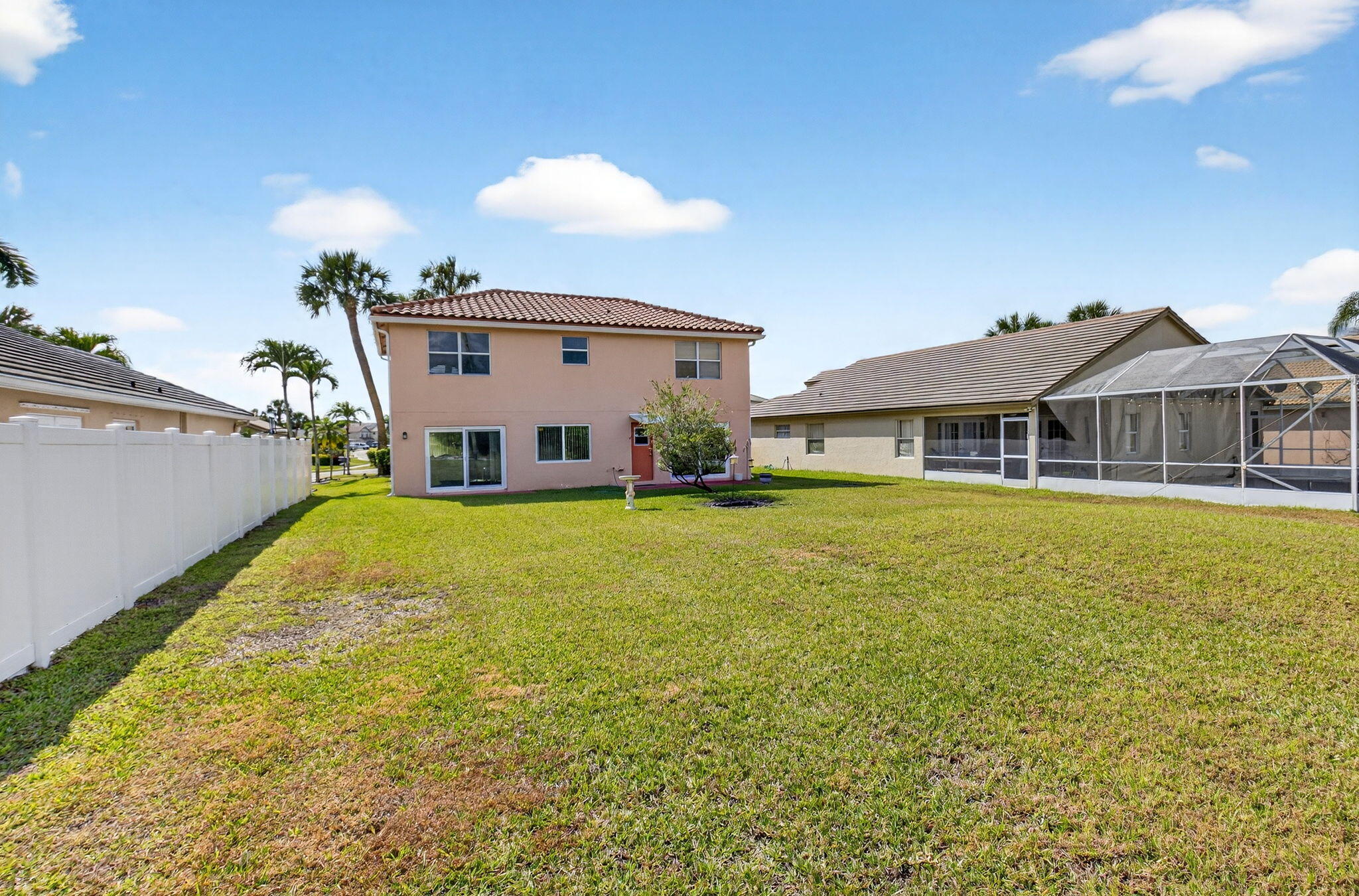 WINDCHIME LAKES - Residential