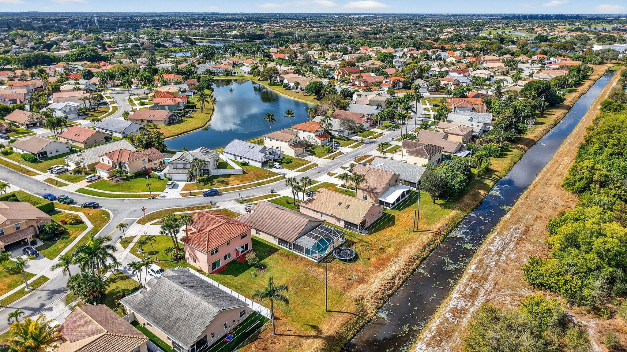 WINDCHIME LAKES - Residential