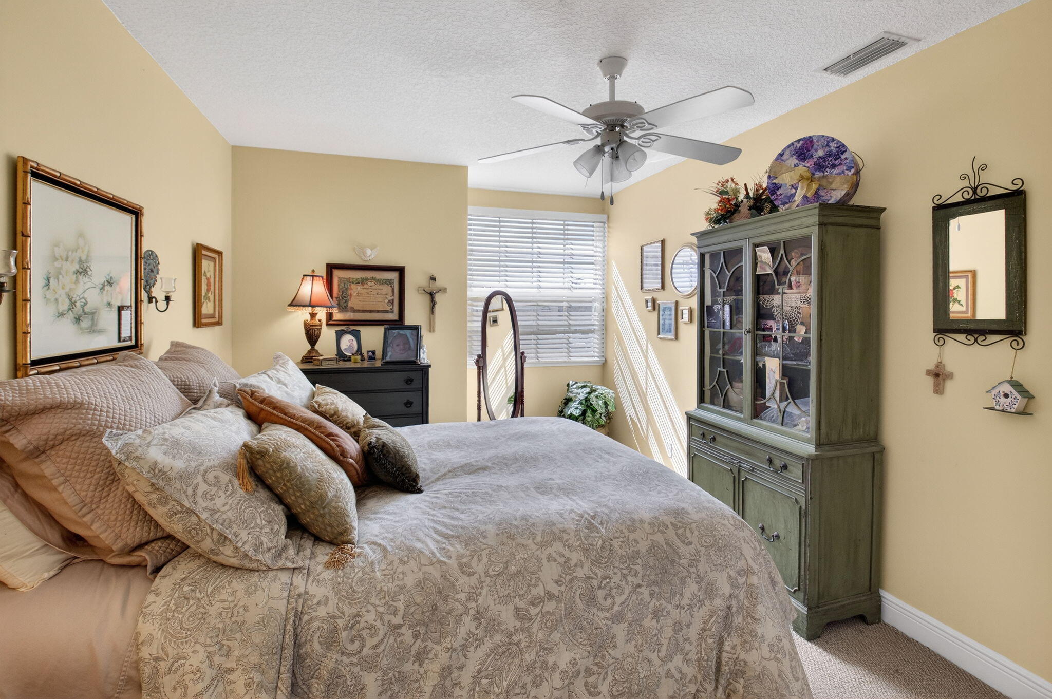 WINDCHIME LAKES - Residential