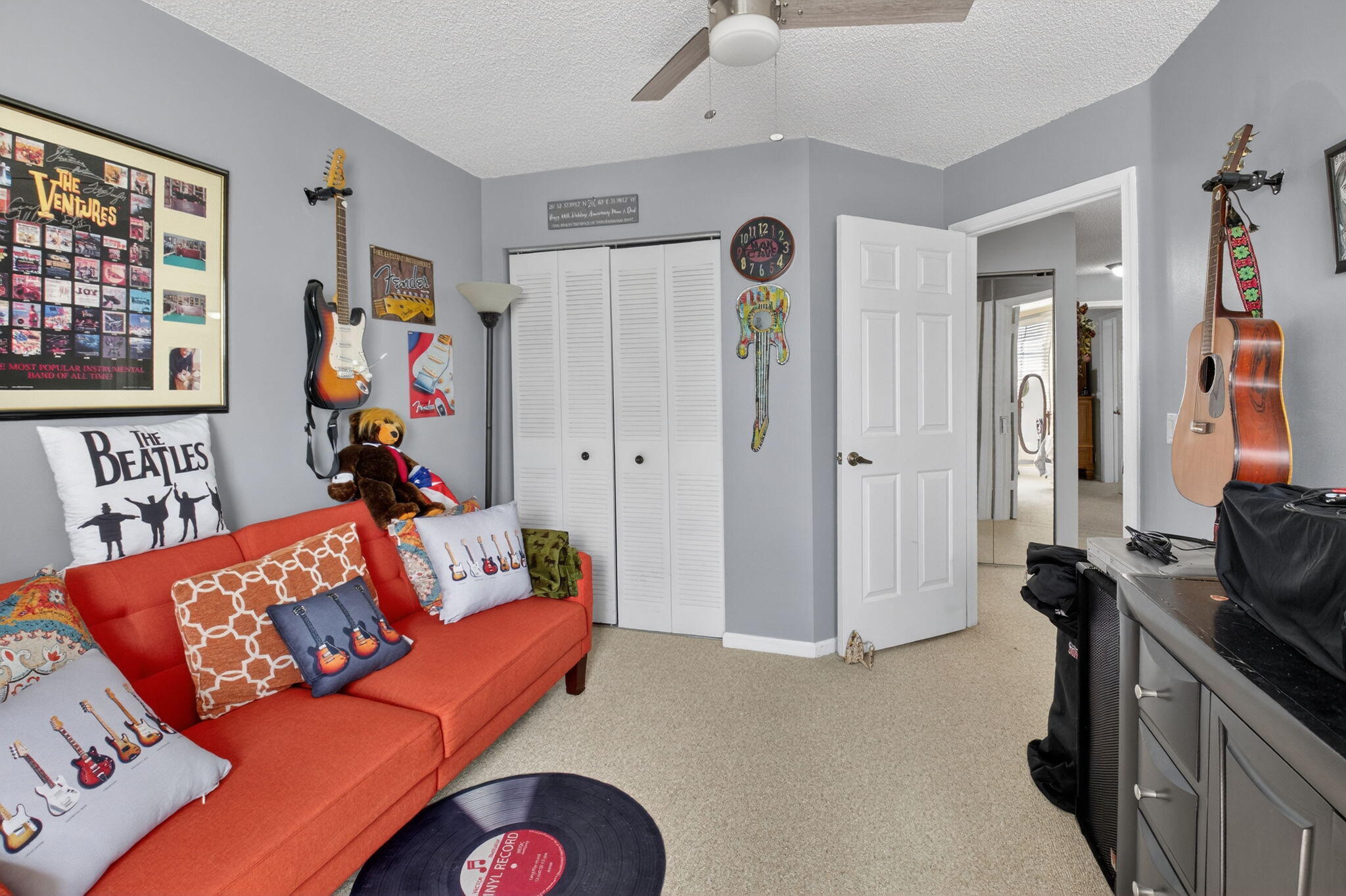 WINDCHIME LAKES - Residential