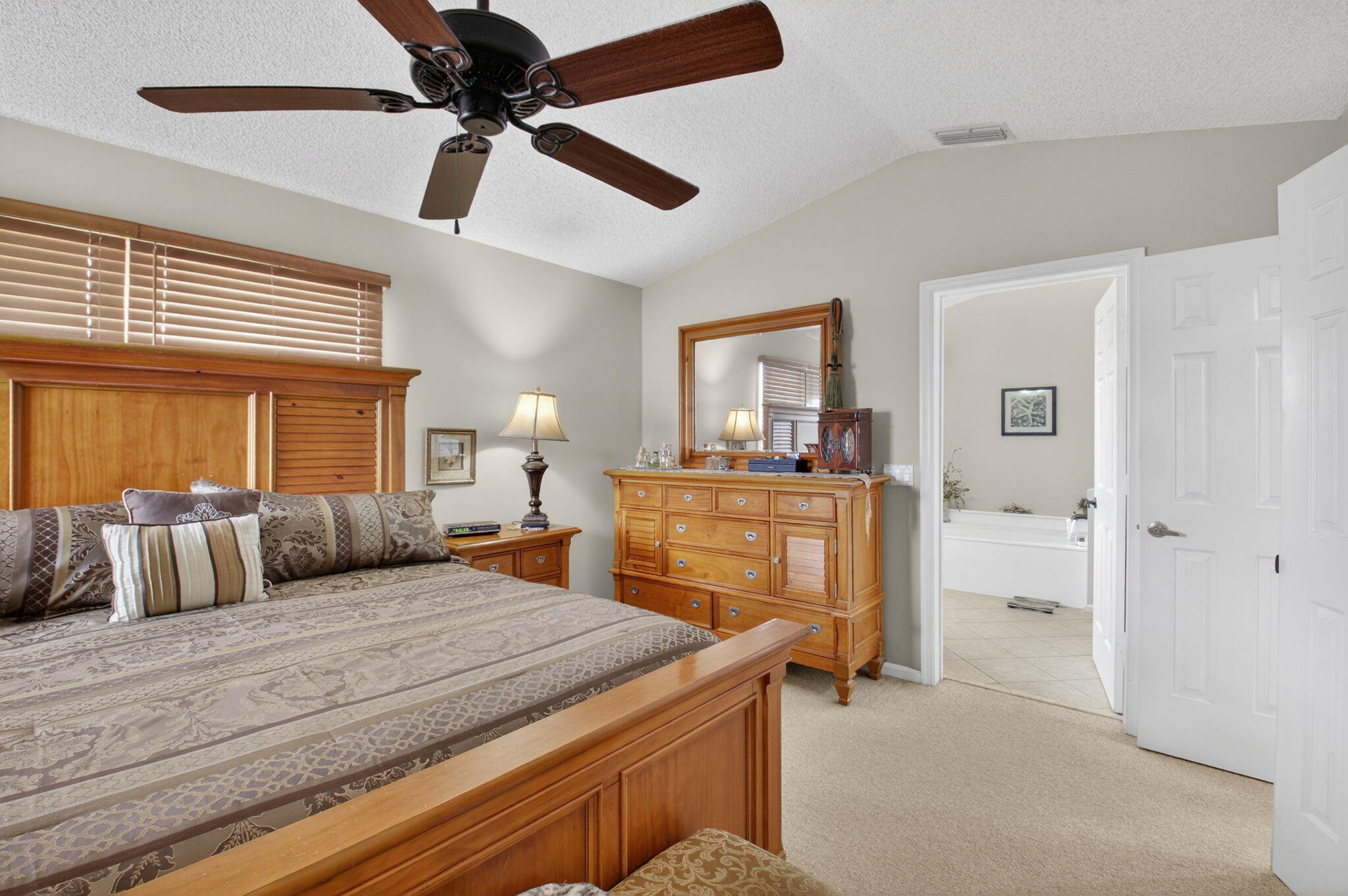 WINDCHIME LAKES - Residential