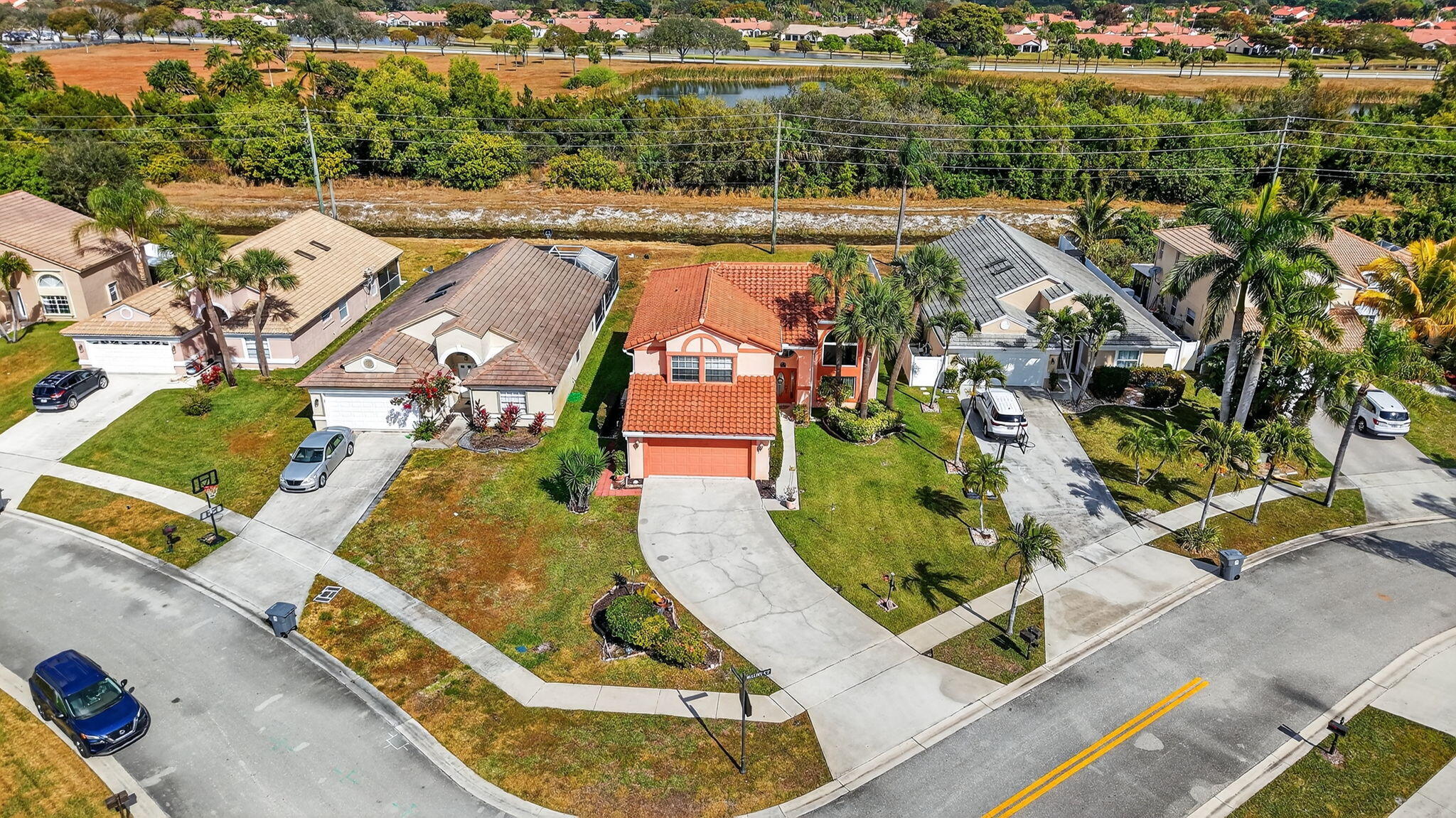 WINDCHIME LAKES - Residential